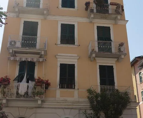 Apartment Il Cielo In Stanza La Spezia